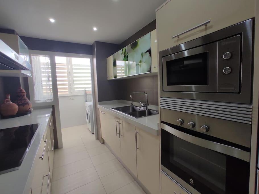 Miramar 3 Apartment